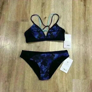 Athleta freestyle camo bikini swimsuit top and bottom blue black print